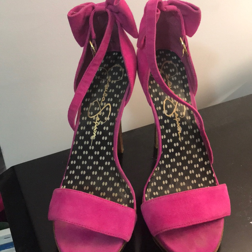 Pink heels